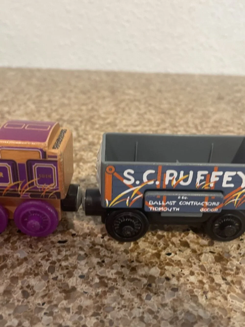 RYAN Thomas Train Dynamite with SC Ruffey Cargo Car - complete set